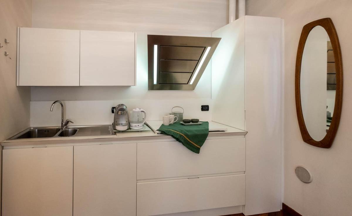 Luxe In The City Apartment Верона Экстерьер фото